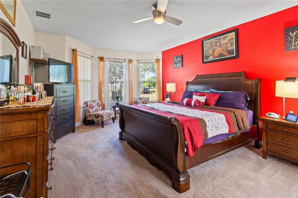 For Sale: $480,000 (5 beds, 3 baths, 3619 Square Feet)