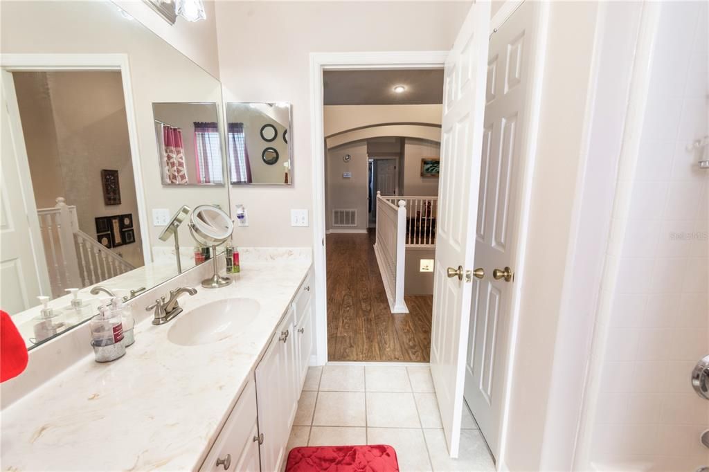 For Sale: $480,000 (5 beds, 3 baths, 3619 Square Feet)