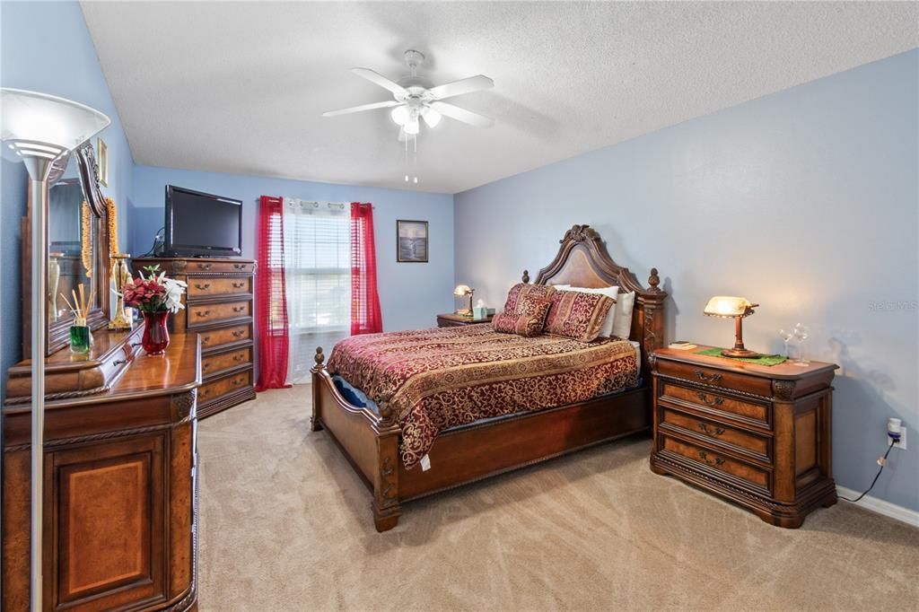 For Sale: $480,000 (5 beds, 3 baths, 3619 Square Feet)