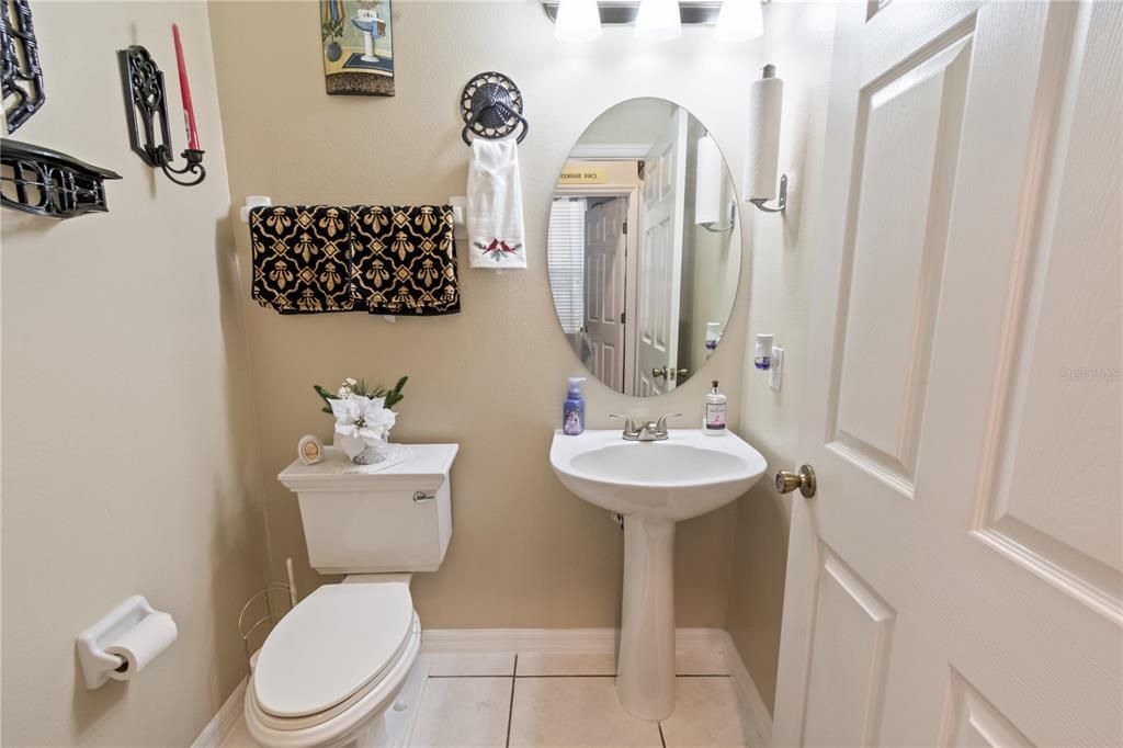 For Sale: $480,000 (5 beds, 3 baths, 3619 Square Feet)