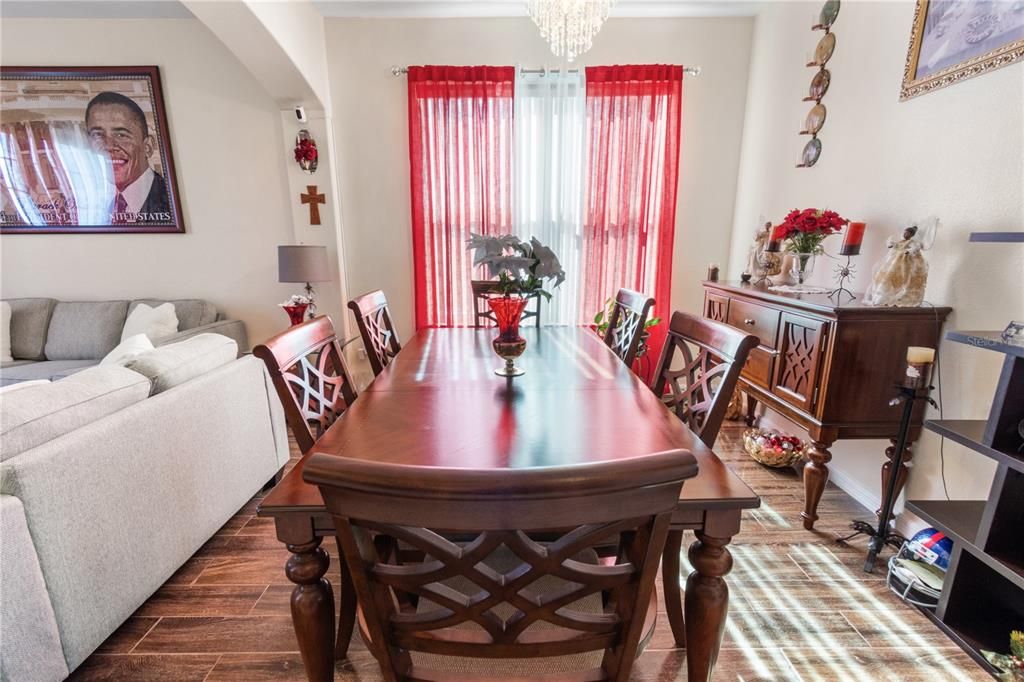 For Sale: $480,000 (5 beds, 3 baths, 3619 Square Feet)