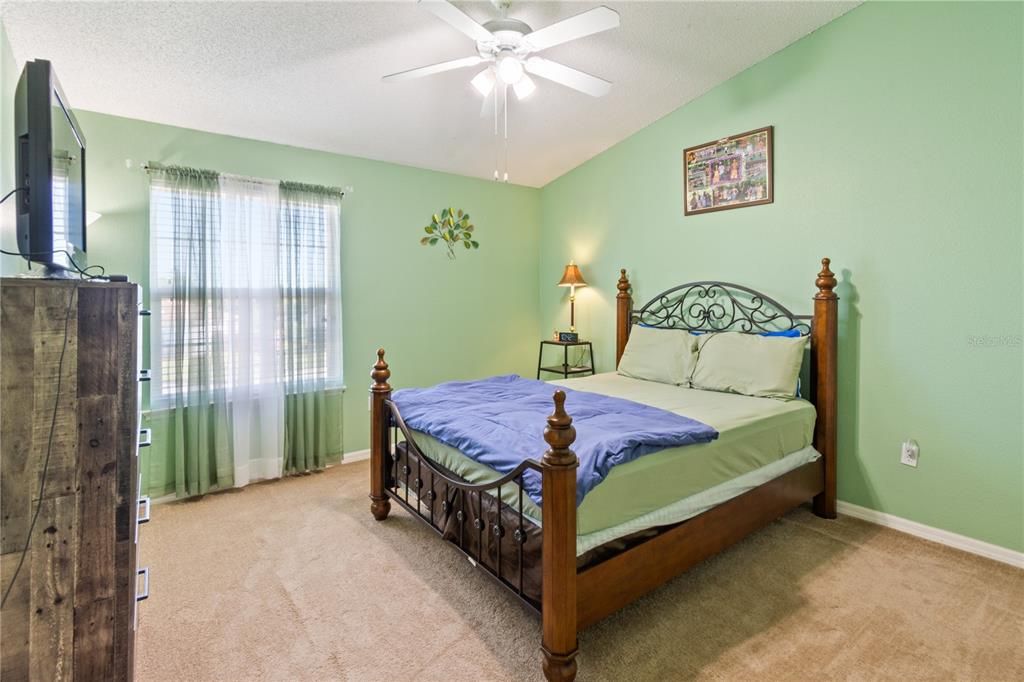 For Sale: $480,000 (5 beds, 3 baths, 3619 Square Feet)