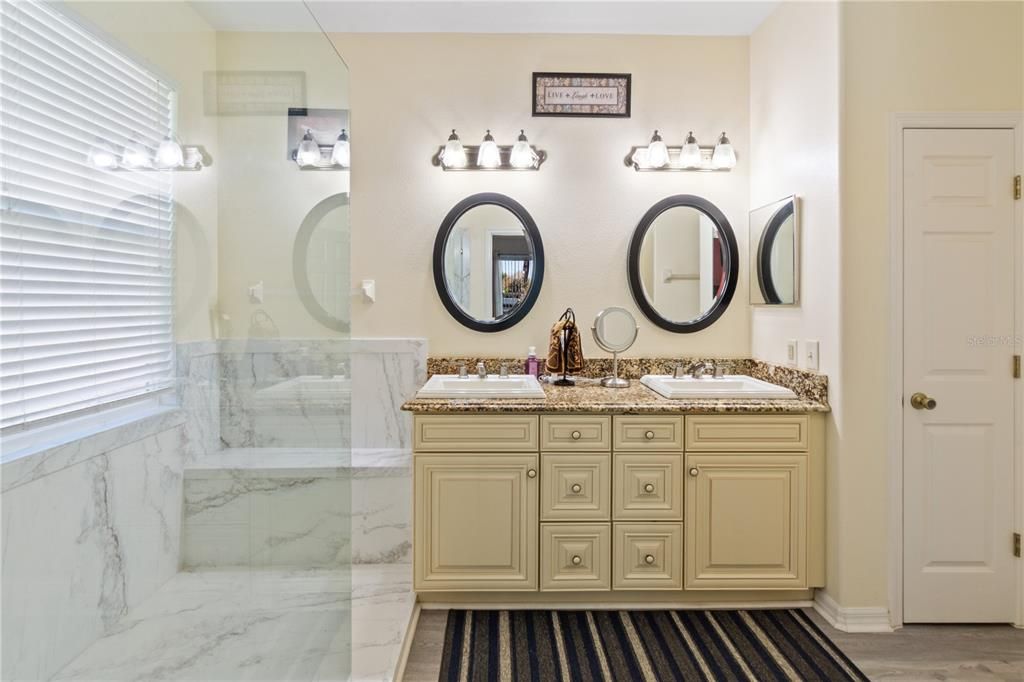 For Sale: $480,000 (5 beds, 3 baths, 3619 Square Feet)