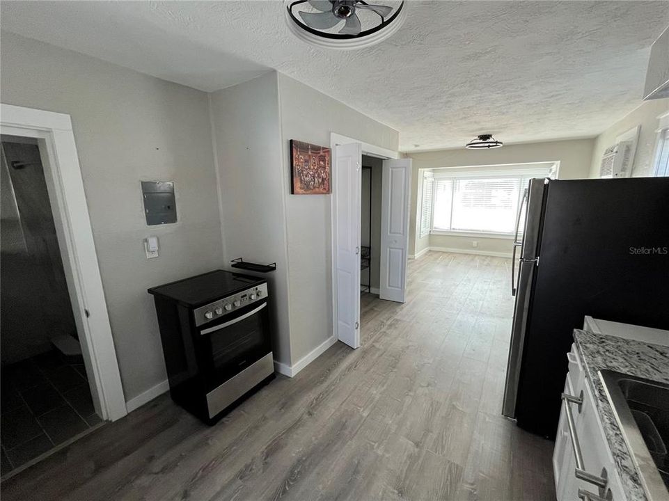 В аренду: $1,150 (1 спален, 1 ванн, 510 Квадратных фут)