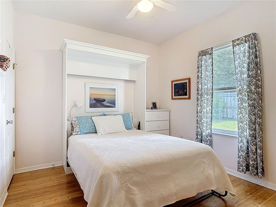 For Sale: $340,000 (3 beds, 2 baths, 1282 Square Feet)