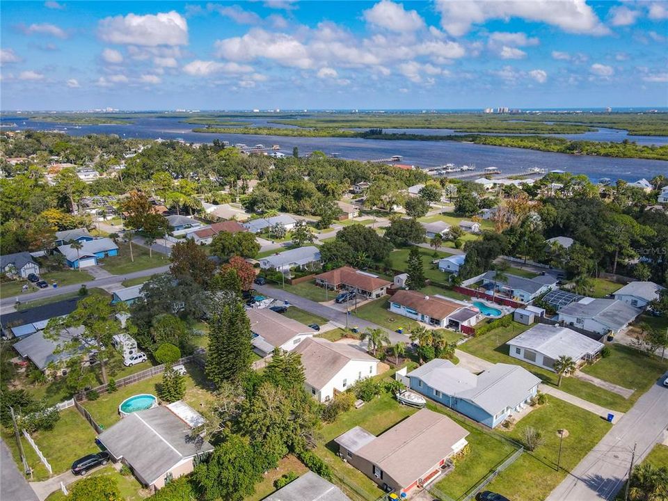 For Sale: $340,000 (3 beds, 2 baths, 1282 Square Feet)