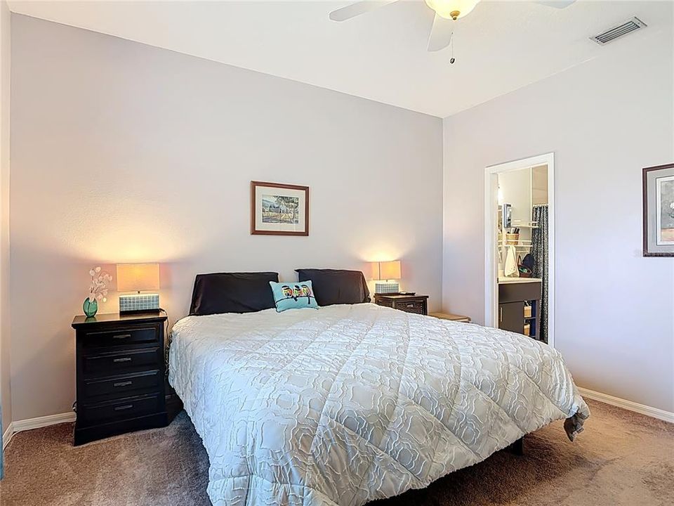 For Sale: $340,000 (3 beds, 2 baths, 1282 Square Feet)