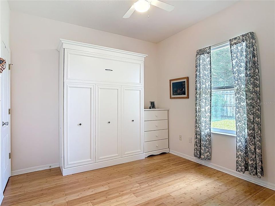 For Sale: $340,000 (3 beds, 2 baths, 1282 Square Feet)