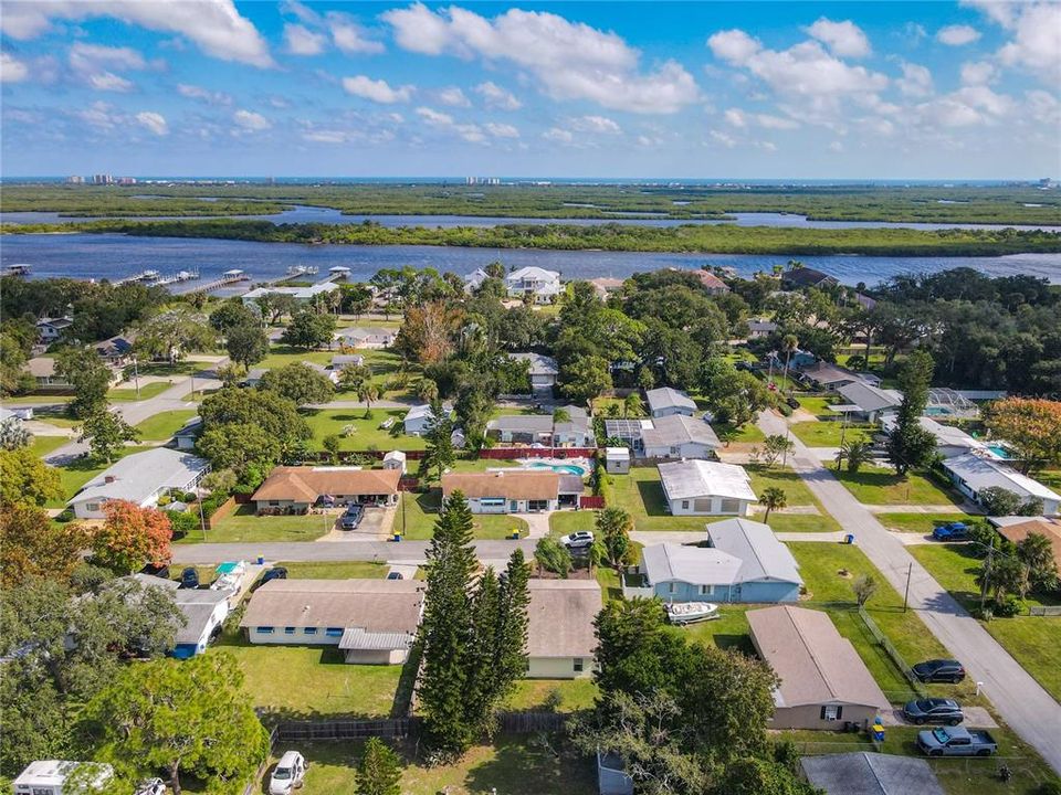 For Sale: $340,000 (3 beds, 2 baths, 1282 Square Feet)