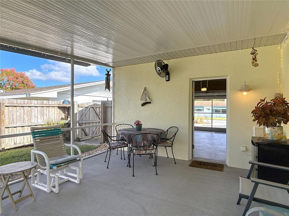 For Sale: $340,000 (3 beds, 2 baths, 1282 Square Feet)