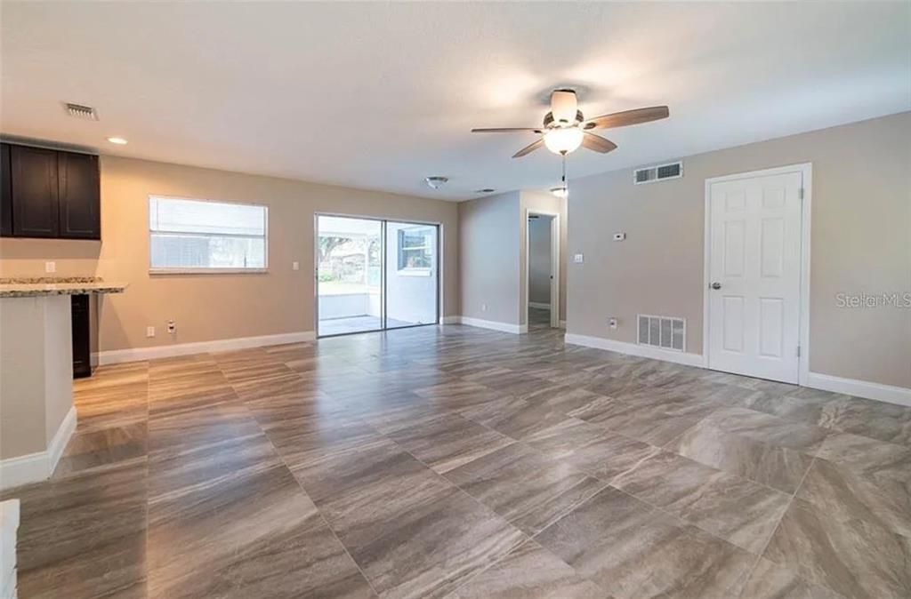 For Sale: $340,000 (3 beds, 0 baths, 1224 Square Feet)