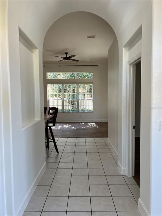 En Renta: $2,600 (3 camas, 2 baños, 1947 Pies cuadrados)