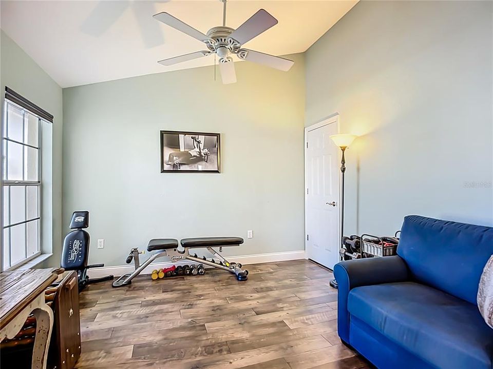 For Sale: $344,000 (3 beds, 2 baths, 1375 Square Feet)