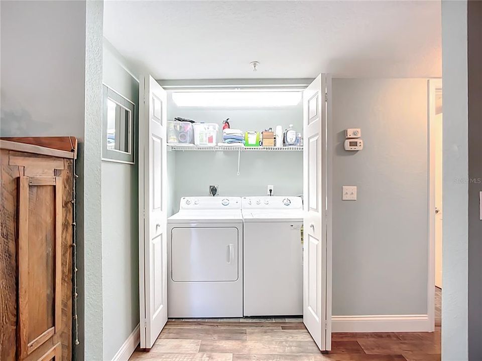 For Sale: $344,000 (3 beds, 2 baths, 1375 Square Feet)