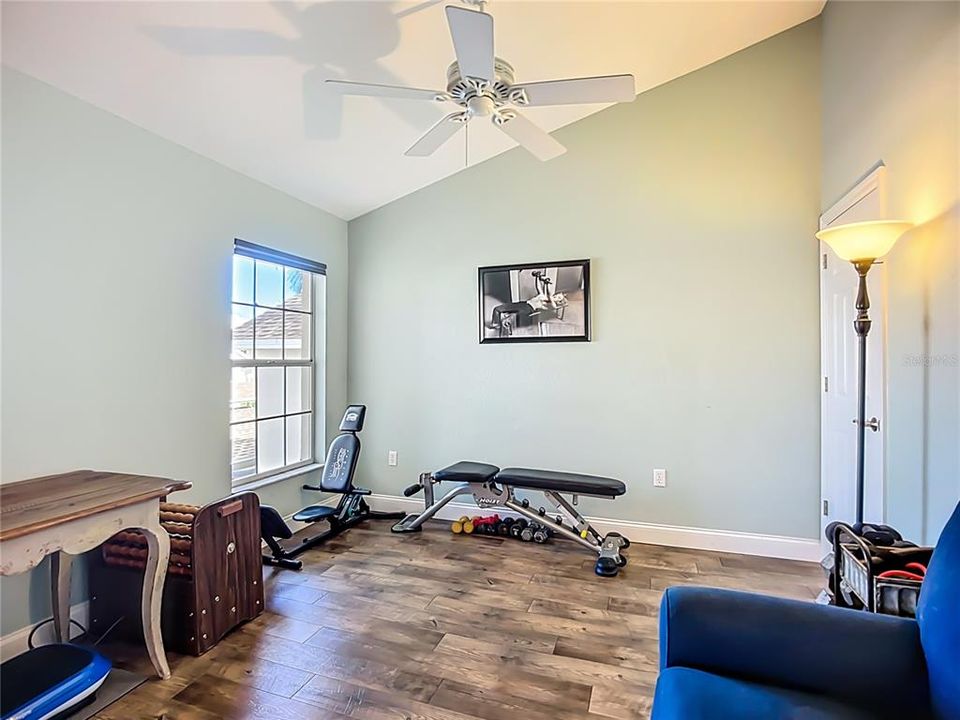 For Sale: $344,000 (3 beds, 2 baths, 1375 Square Feet)