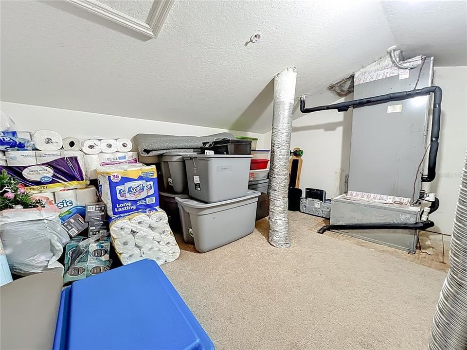 For Sale: $344,000 (3 beds, 2 baths, 1375 Square Feet)