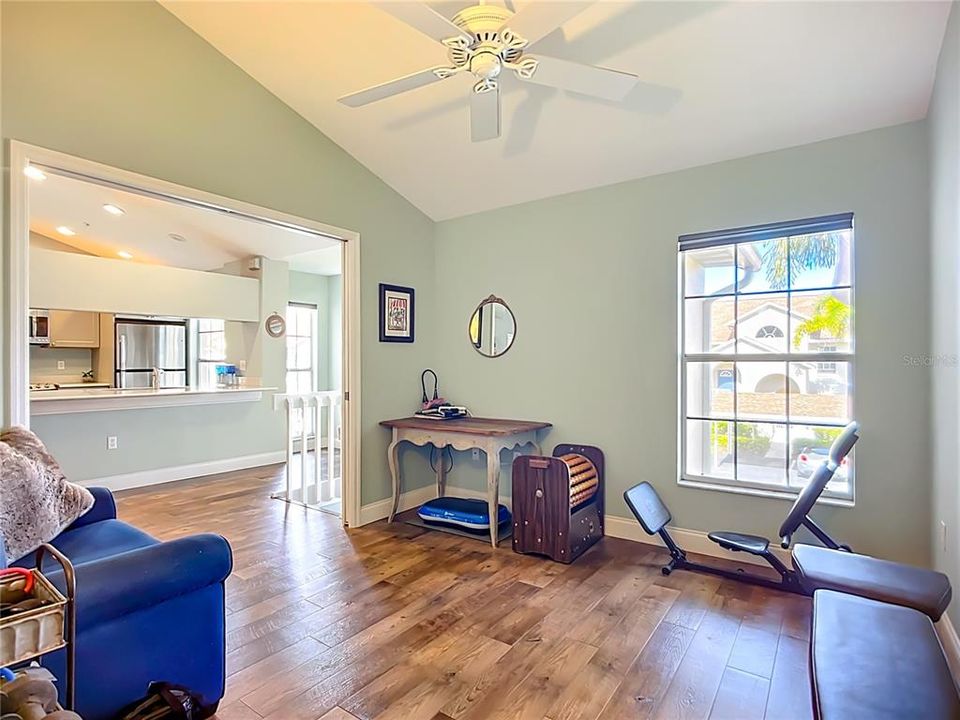 For Sale: $344,000 (3 beds, 2 baths, 1375 Square Feet)