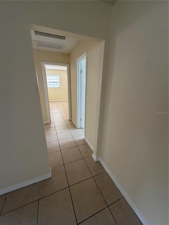 В аренду: $1,700 (2 спален, 1 ванн, 1138 Квадратных фут)