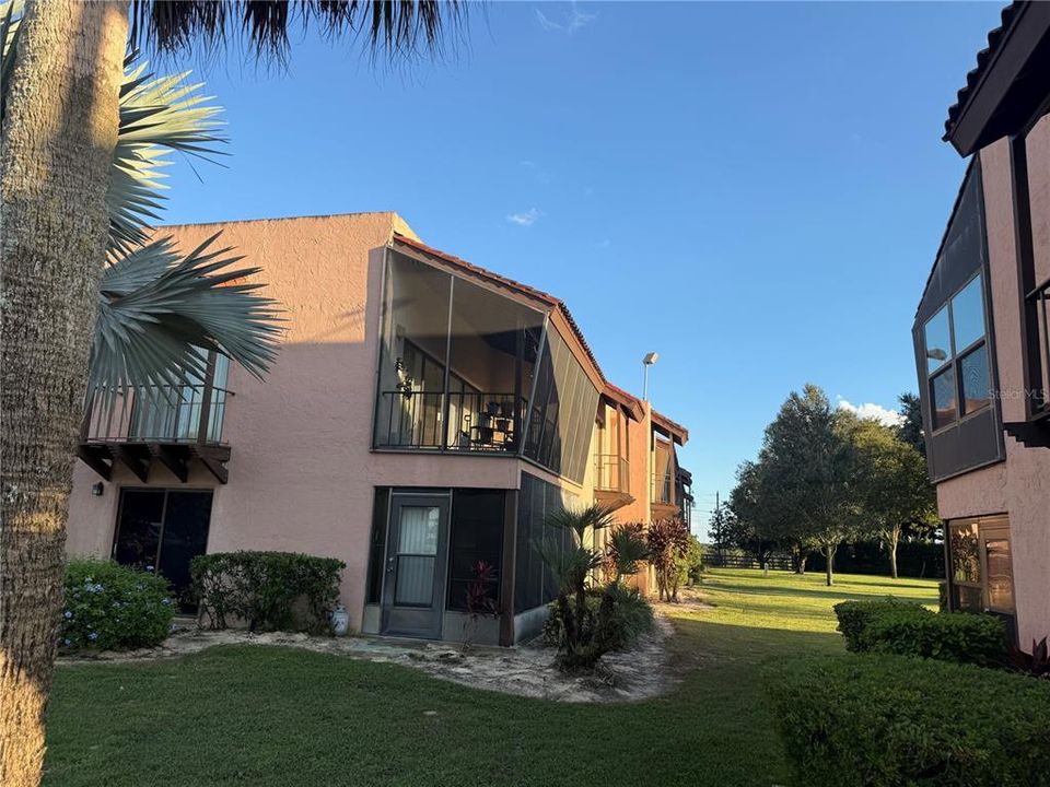 For Sale: $115,000 (2 beds, 2 baths, 1120 Square Feet)