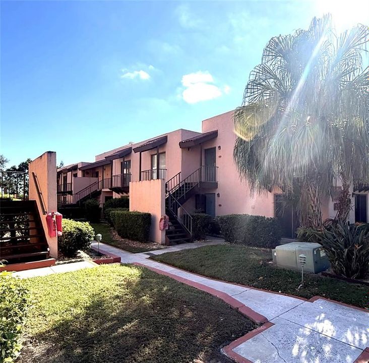 For Sale: $115,000 (2 beds, 2 baths, 1120 Square Feet)