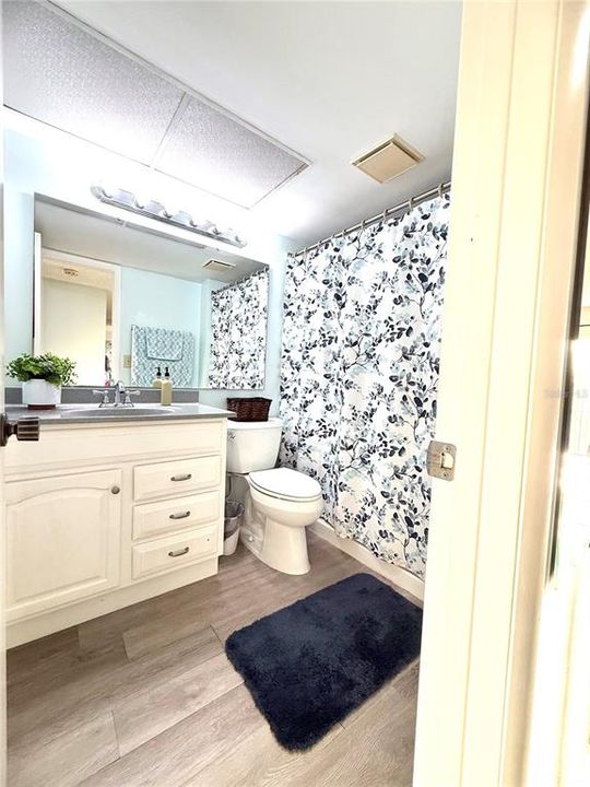 For Sale: $115,000 (2 beds, 2 baths, 1120 Square Feet)