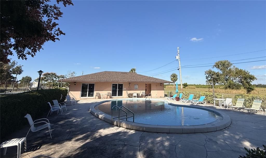 For Sale: $115,000 (2 beds, 2 baths, 1120 Square Feet)