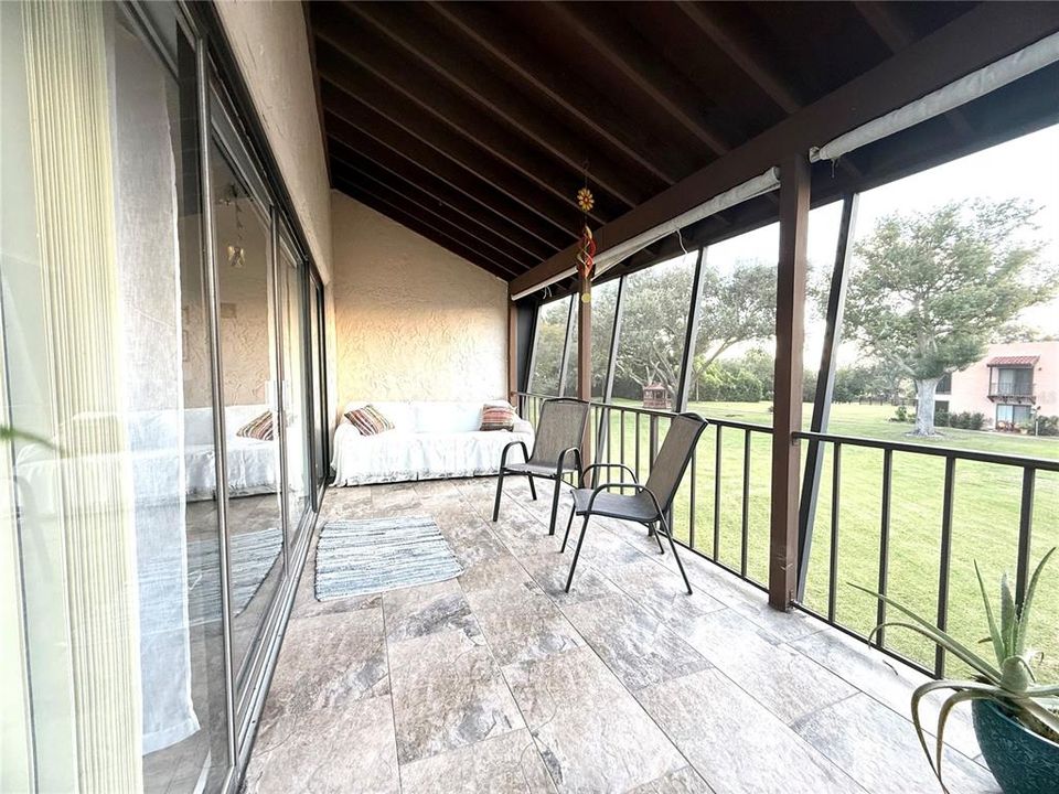 For Sale: $115,000 (2 beds, 2 baths, 1120 Square Feet)