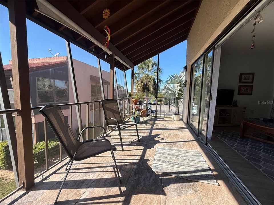 For Sale: $115,000 (2 beds, 2 baths, 1120 Square Feet)