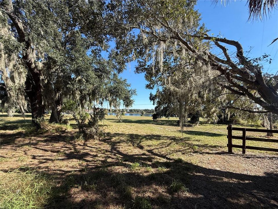 For Sale: $115,000 (2 beds, 2 baths, 1120 Square Feet)