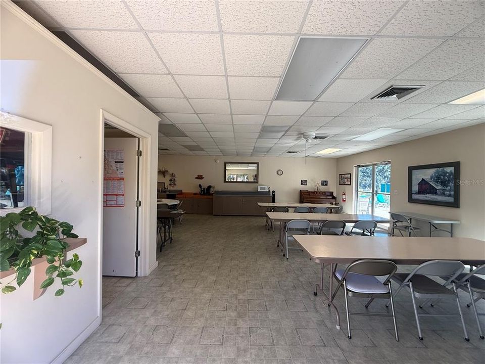 For Sale: $115,000 (2 beds, 2 baths, 1120 Square Feet)