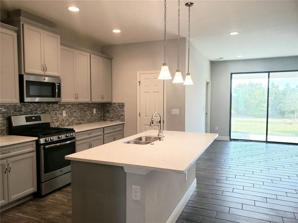 Active With Contract: $2,795 (4 beds, 2 baths, 2105 Square Feet)