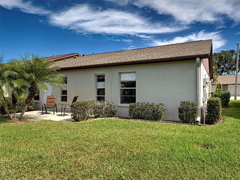 For Sale: $250,000 (2 beds, 2 baths, 1383 Square Feet)