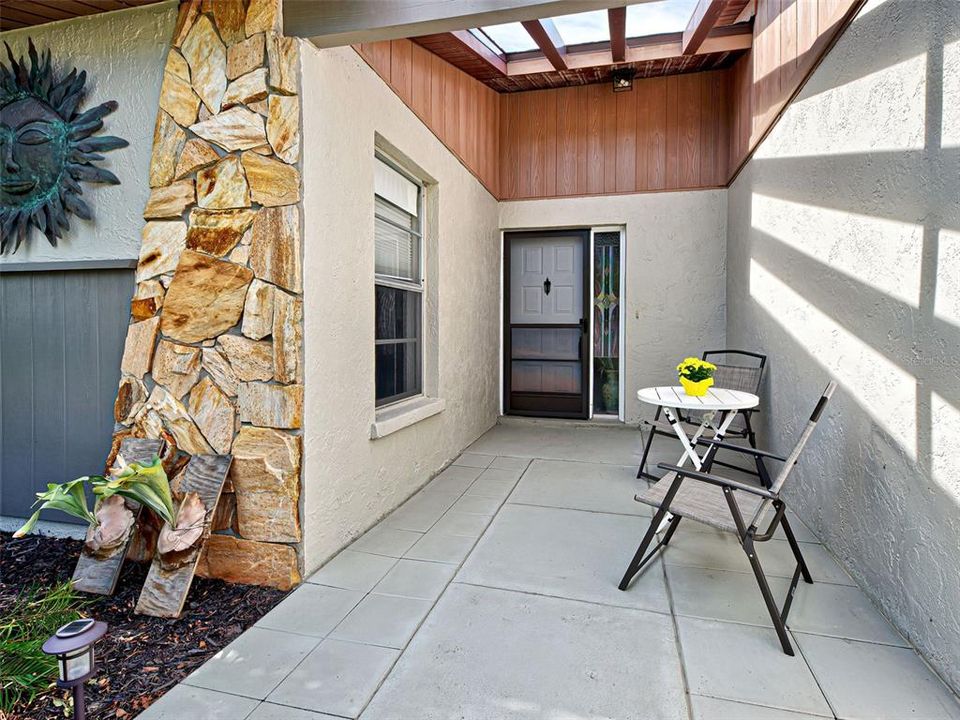 For Sale: $250,000 (2 beds, 2 baths, 1383 Square Feet)