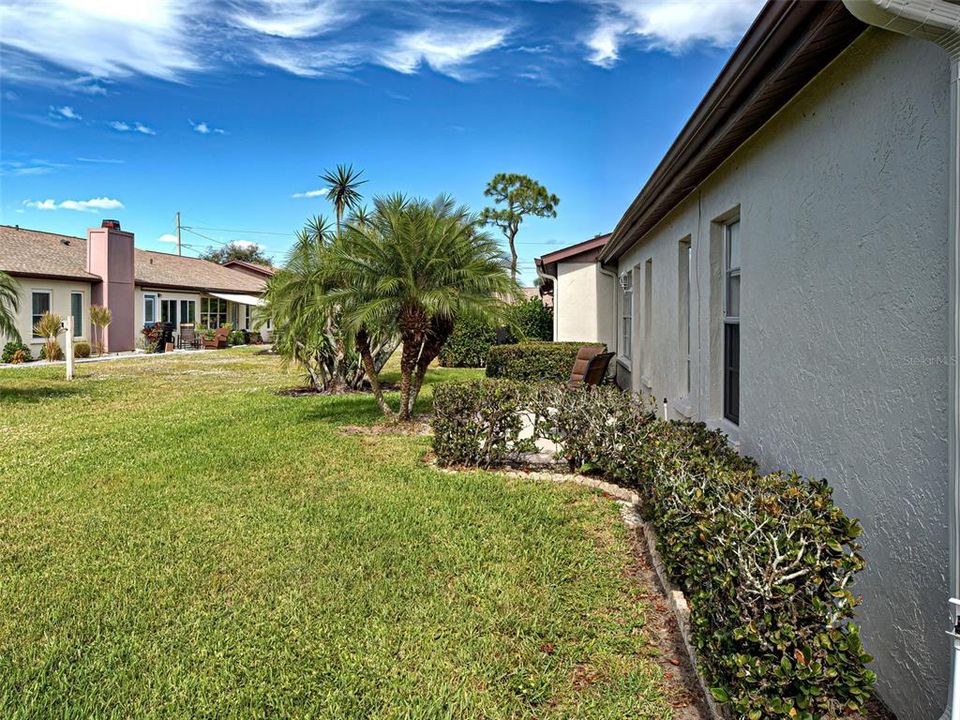 For Sale: $250,000 (2 beds, 2 baths, 1383 Square Feet)