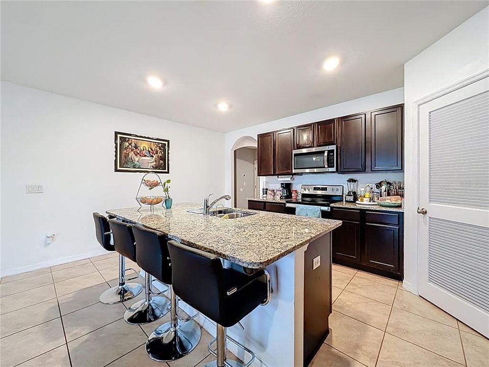 For Sale: $339,000 (4 beds, 2 baths, 1867 Square Feet)