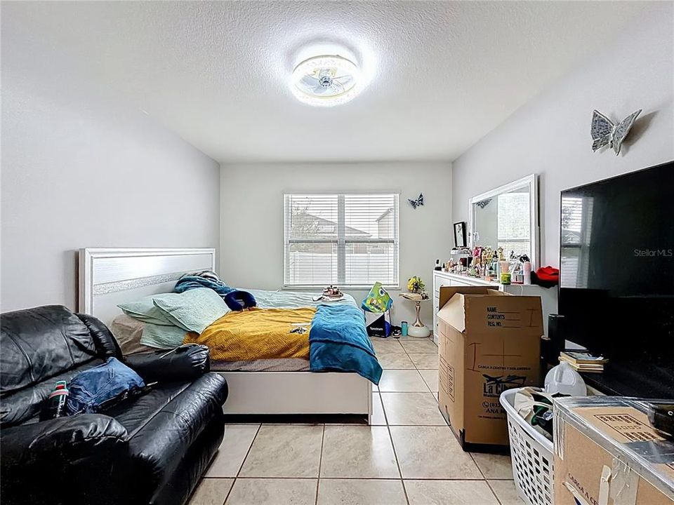 For Sale: $339,000 (4 beds, 2 baths, 1867 Square Feet)