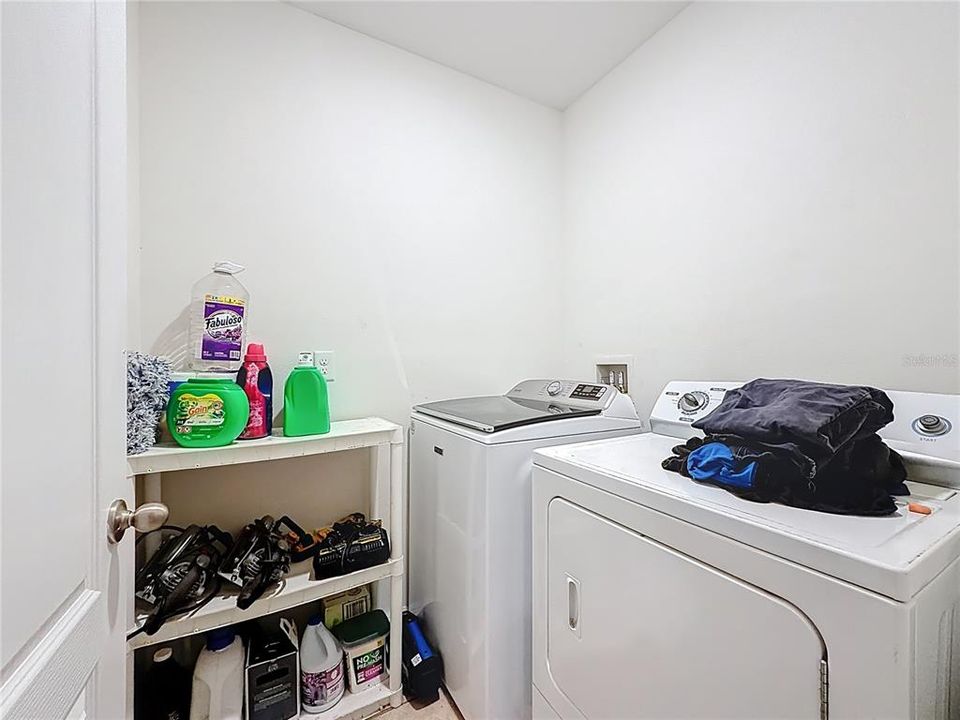 For Sale: $339,000 (4 beds, 2 baths, 1867 Square Feet)