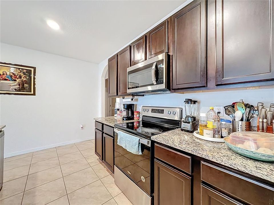 For Sale: $339,000 (4 beds, 2 baths, 1867 Square Feet)