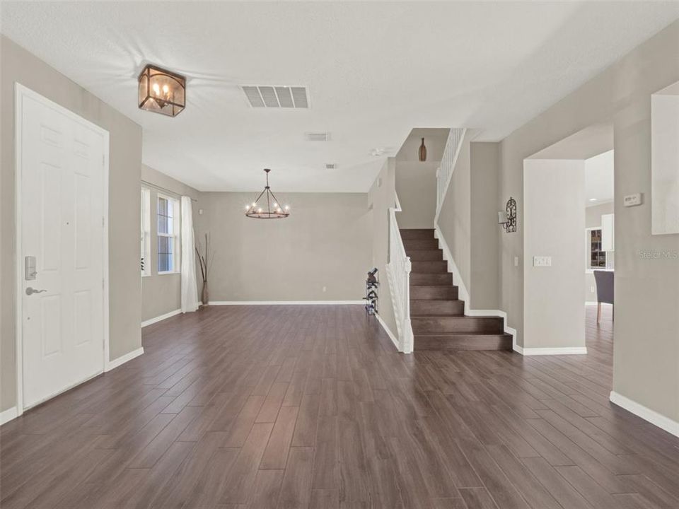 Active With Contract: $625,000 (5 beds, 2 baths, 3607 Square Feet)