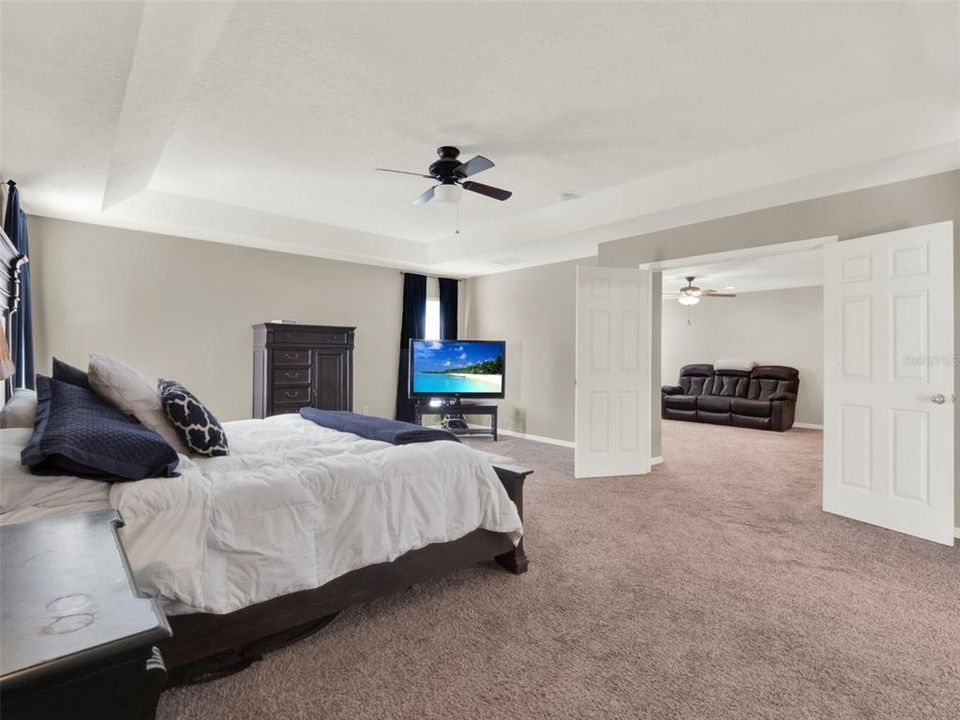 Active With Contract: $625,000 (5 beds, 2 baths, 3607 Square Feet)