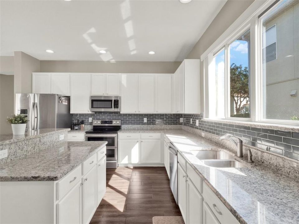 Active With Contract: $625,000 (5 beds, 2 baths, 3607 Square Feet)