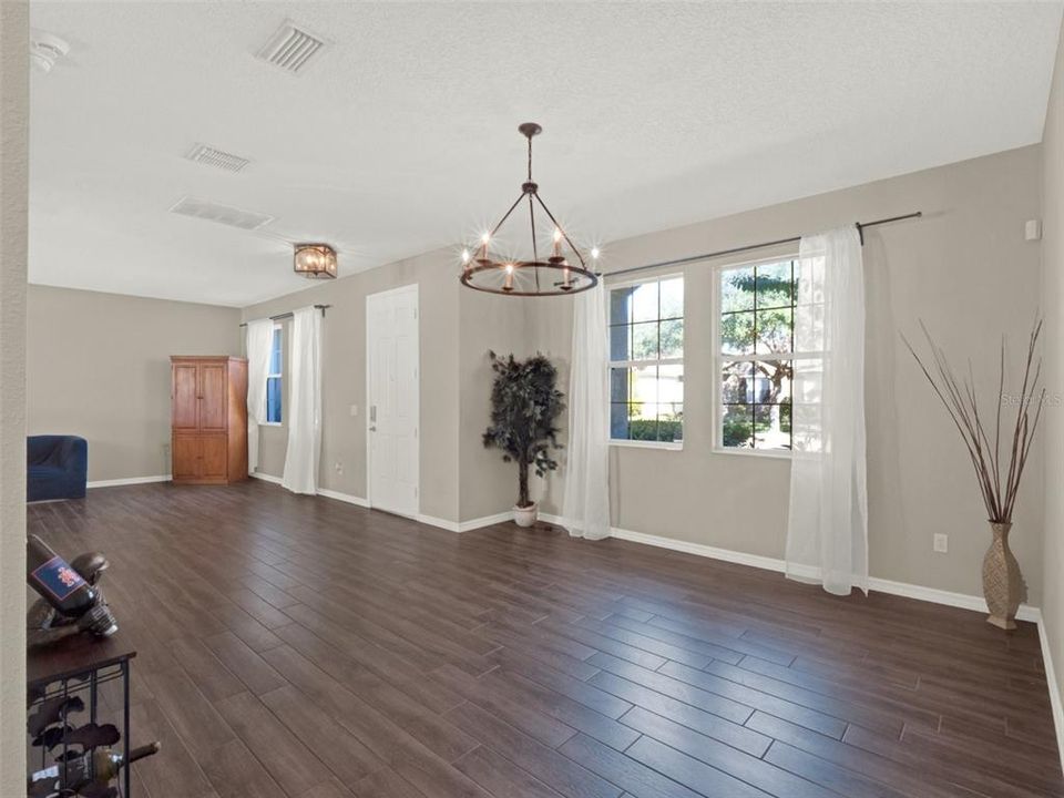 Active With Contract: $625,000 (5 beds, 2 baths, 3607 Square Feet)