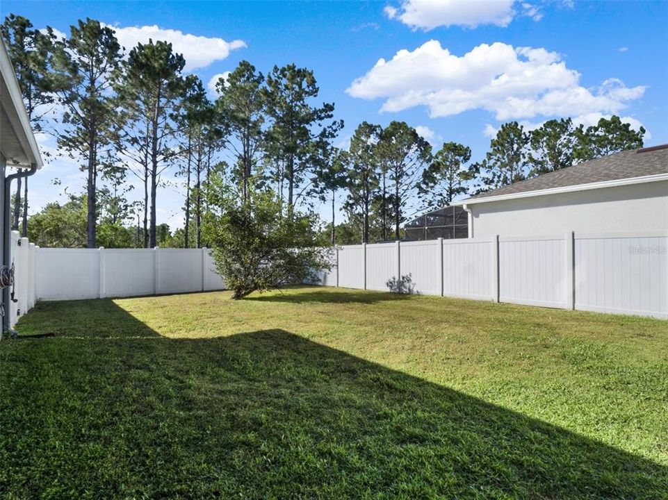 Active With Contract: $625,000 (5 beds, 2 baths, 3607 Square Feet)