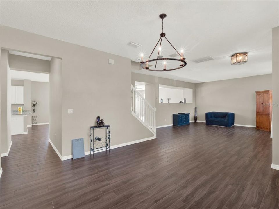 Active With Contract: $625,000 (5 beds, 2 baths, 3607 Square Feet)