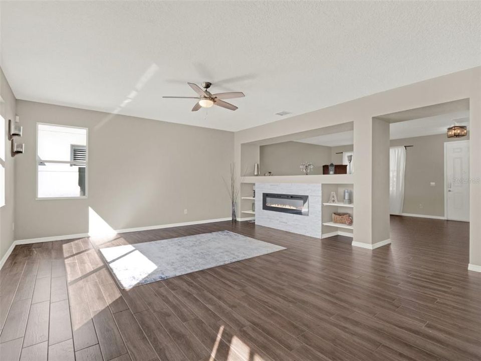 Active With Contract: $625,000 (5 beds, 2 baths, 3607 Square Feet)