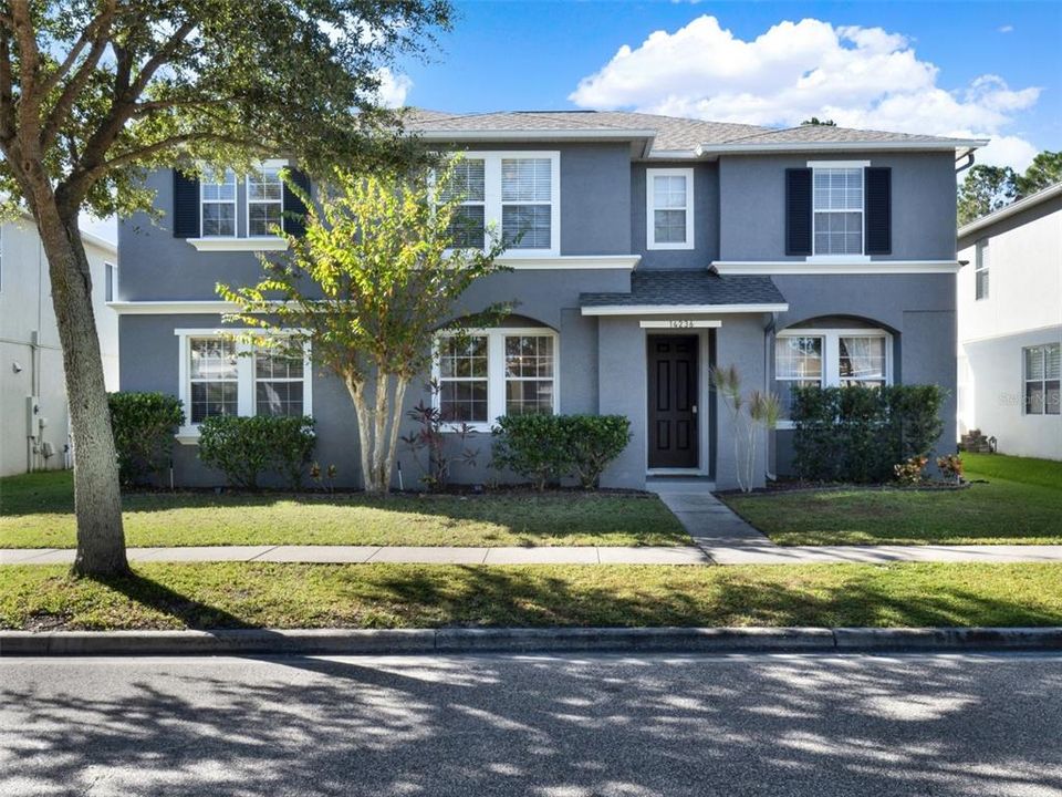 Active With Contract: $625,000 (5 beds, 2 baths, 3607 Square Feet)