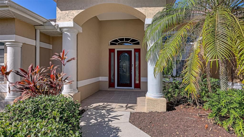 Activo con contrato: $450,000 (3 camas, 2 baños, 2334 Pies cuadrados)