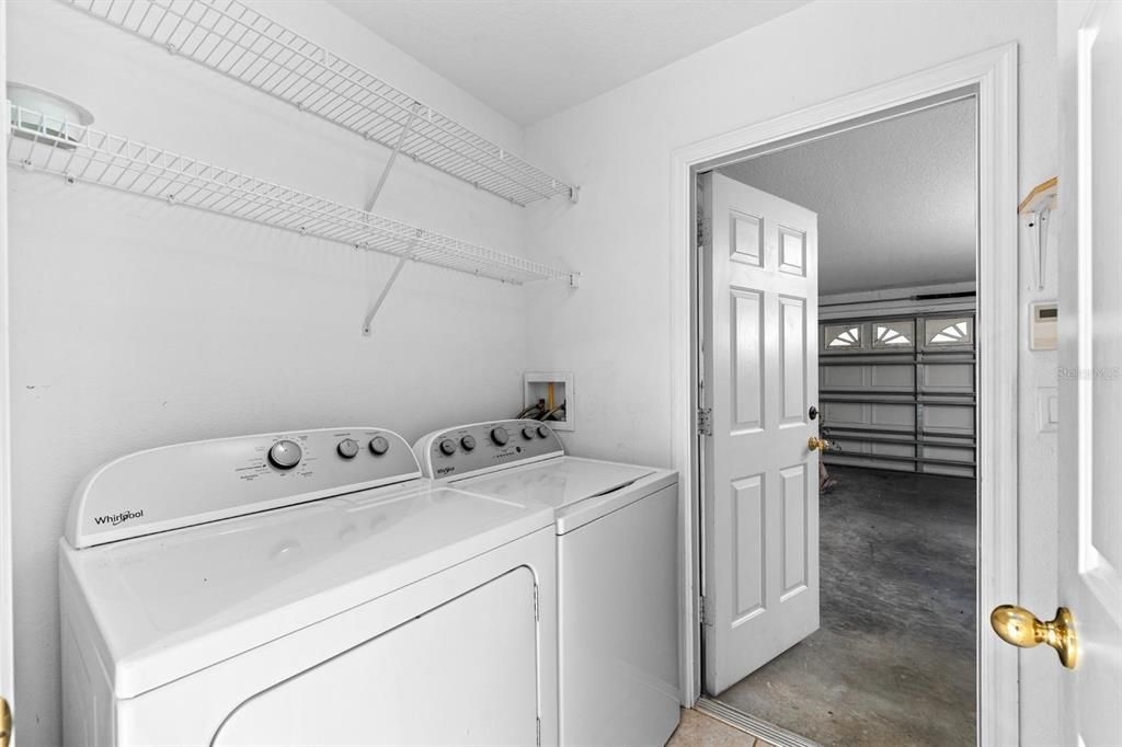 合同活跃: $369,000 (4 贝兹, 2 浴室, 1782 平方英尺)