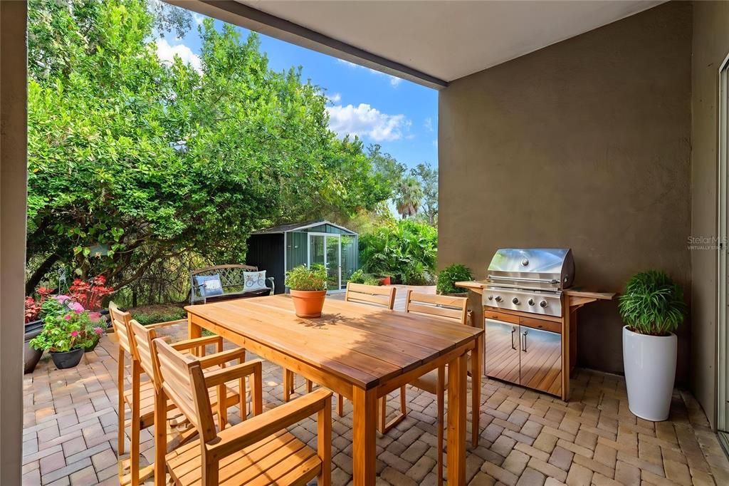 合同活跃: $369,000 (4 贝兹, 2 浴室, 1782 平方英尺)