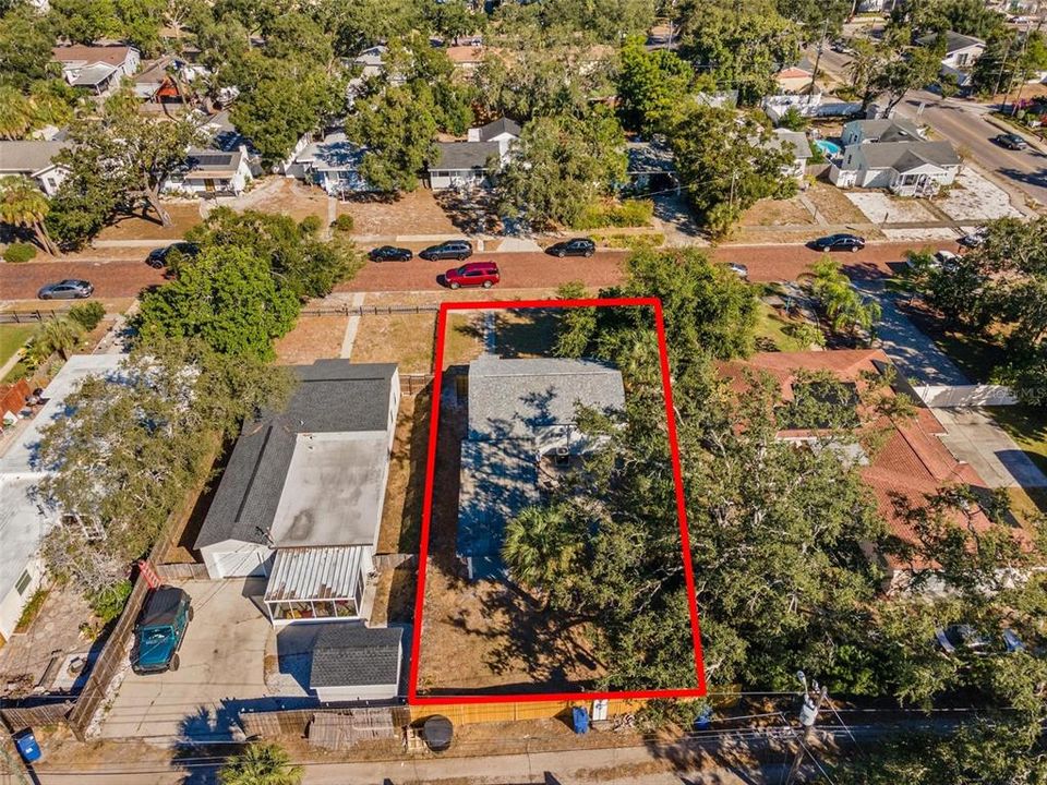 Под контрактом: $329,000 (2 спален, 1 ванн, 816 Квадратных фут)